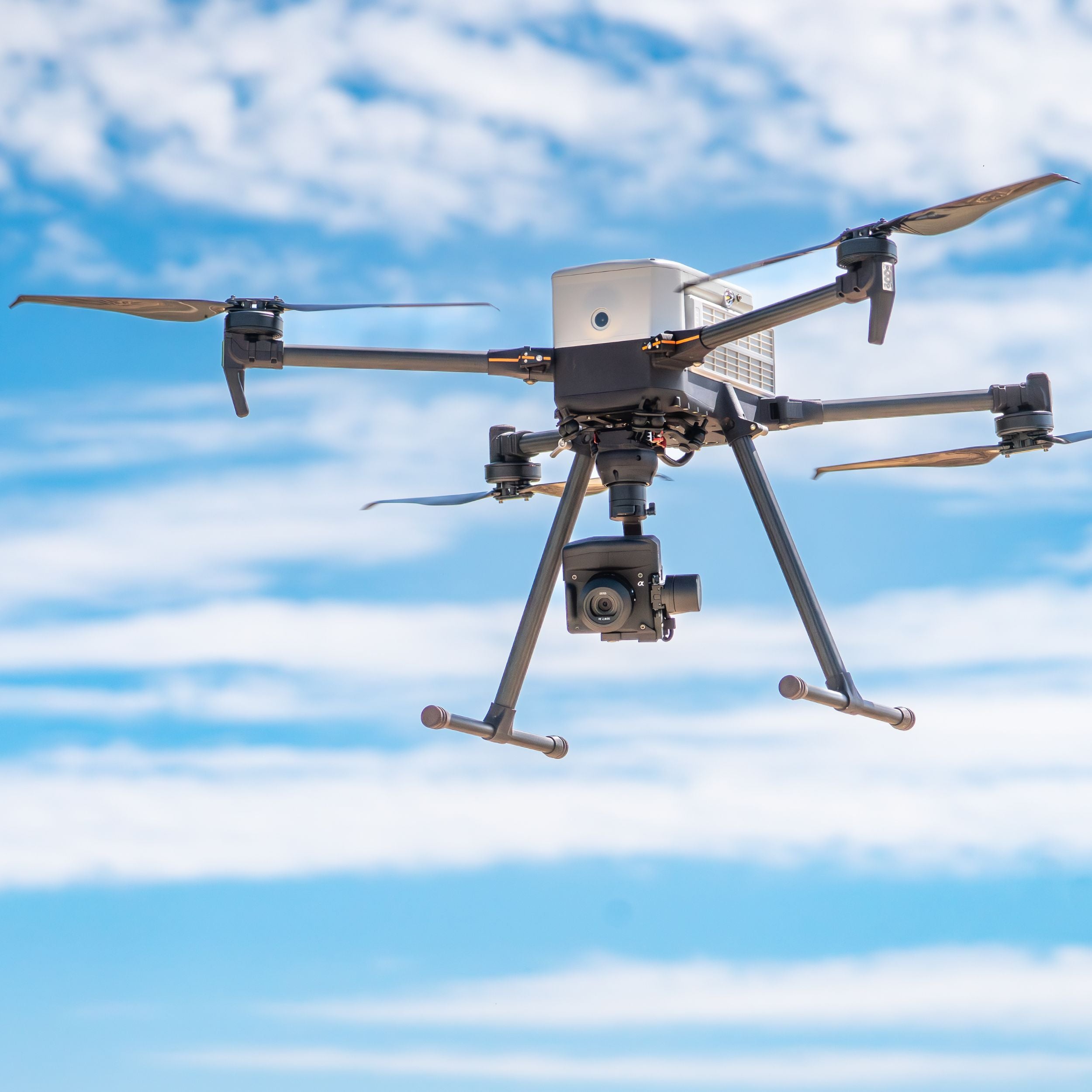 IF800 TOMCAT | Medium-lift Quadcopter